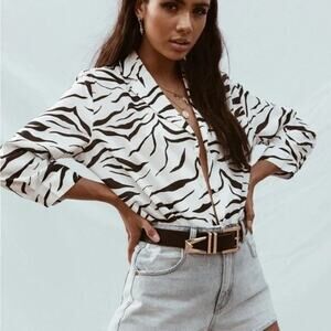 Lioness Top Shirt Zebra Crossing Shacket Animal Print White Tiger Black Size M